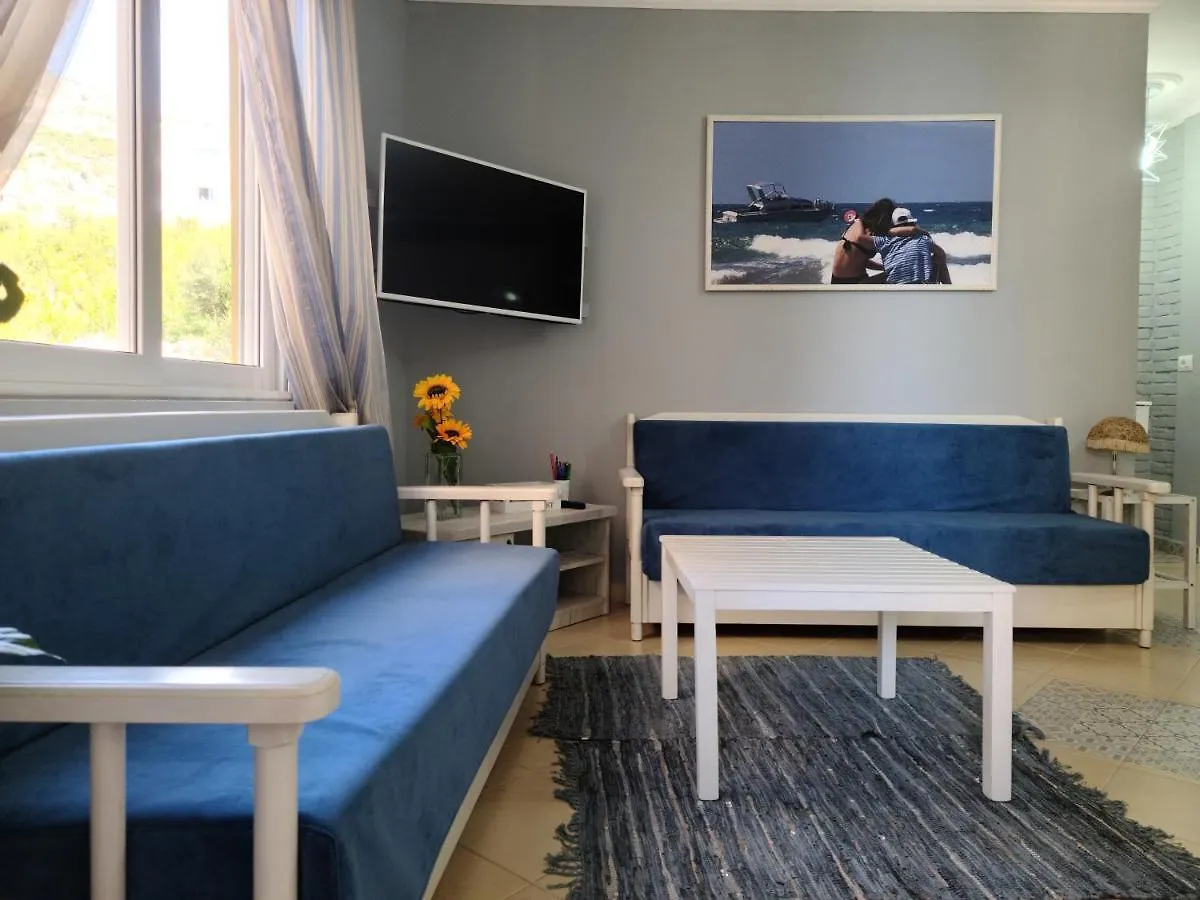 Fancy Summer Sea View Apartment Sarande Albania