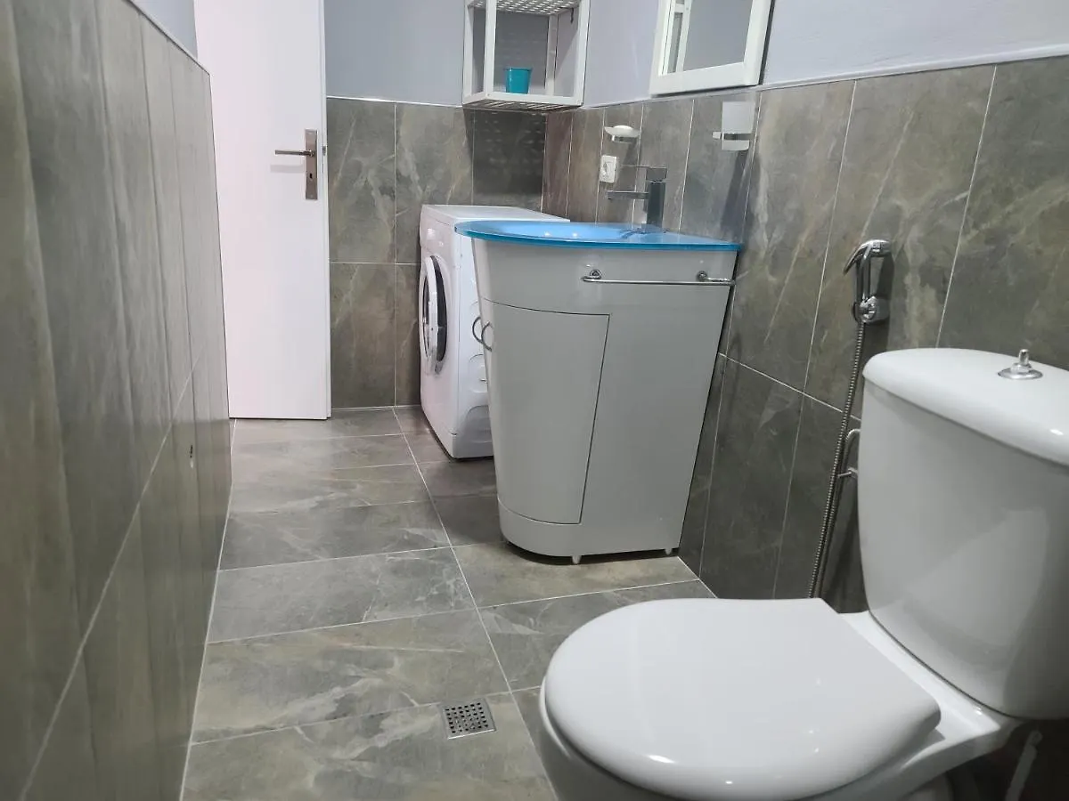 Fancy Summer Sea View Apartment Sarande