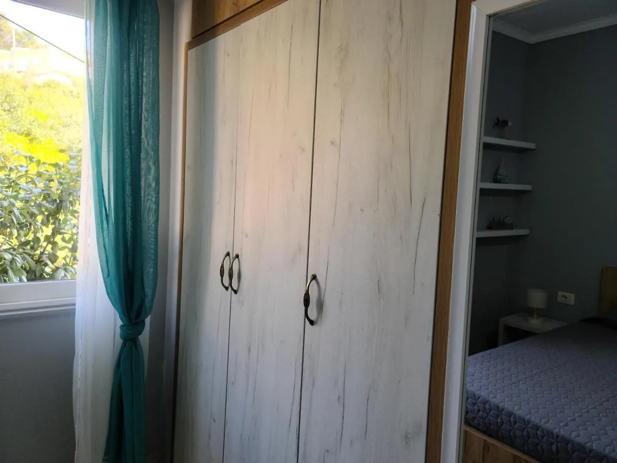 Fancy Summer Sea View Apartment Sarande